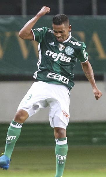New Man City boss Guardiola bids for Palmeiras striker Gabriel Jesus